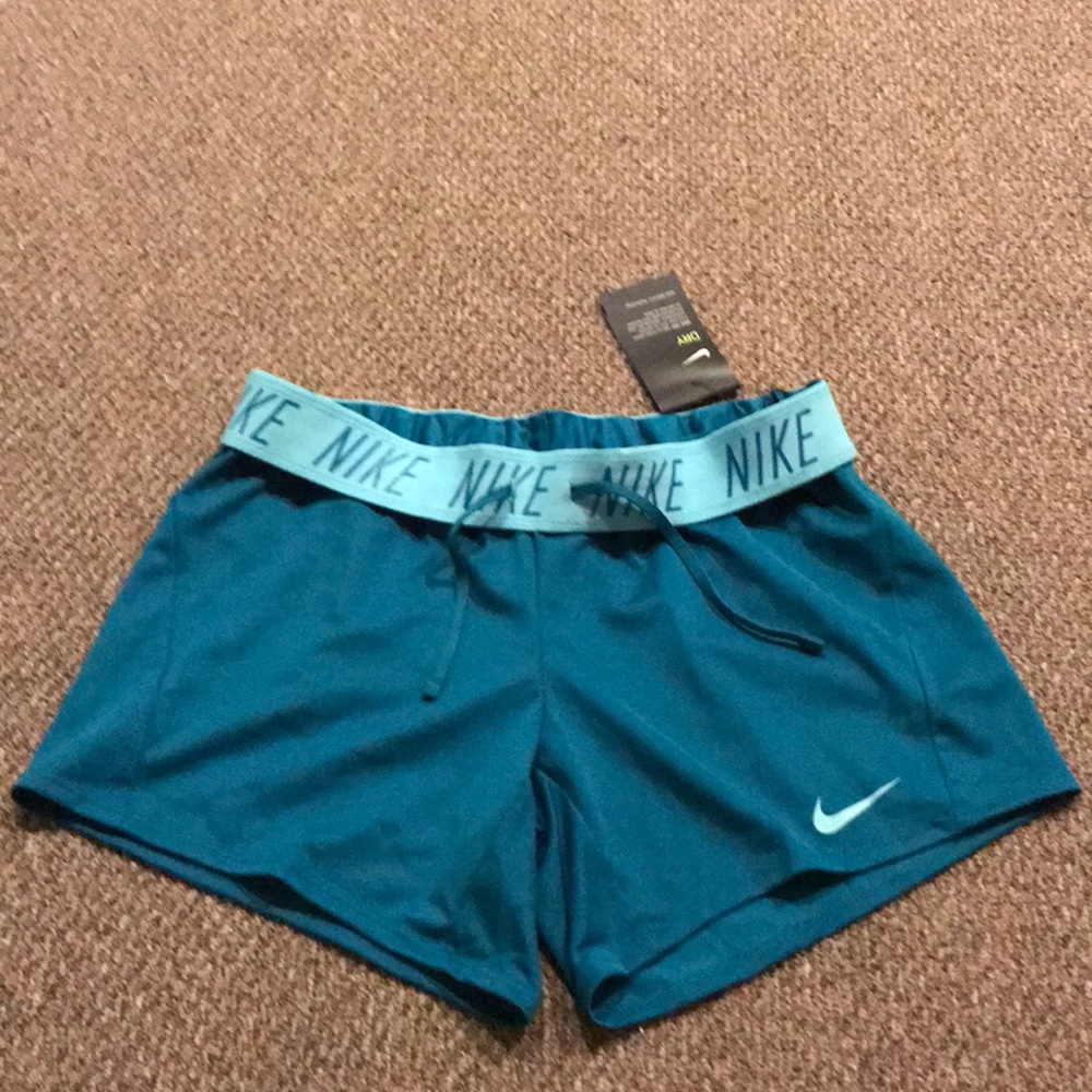 New Women NIKE DRY-FIT Running ๐โโ๏ธ Shorts Sz S - Picture 1 of 8